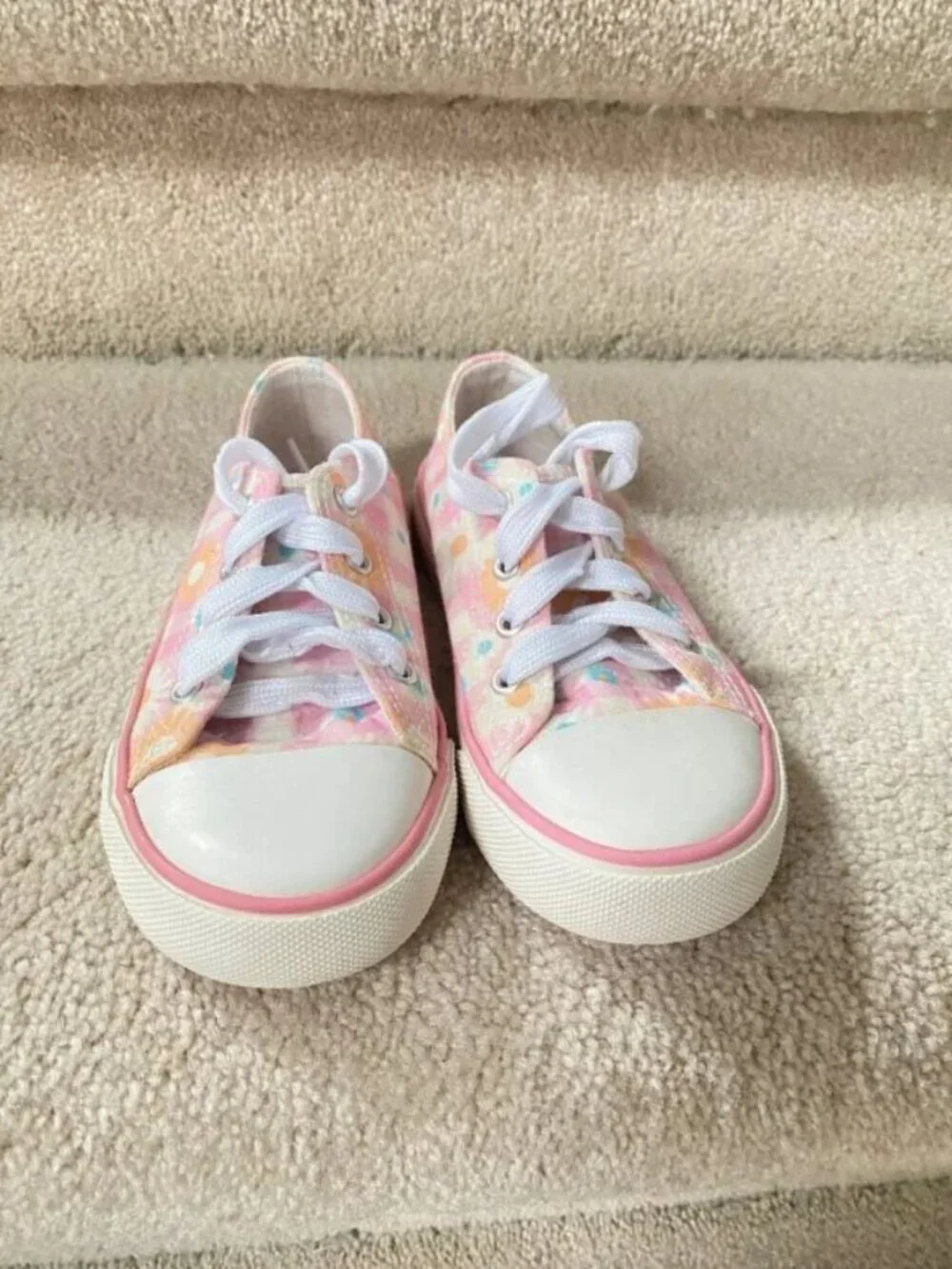 Girls's Size 4T Back To School Bundle and Shoes Size 9